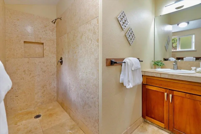 Listing Image for 1115 Pookela Rd 20 of 37