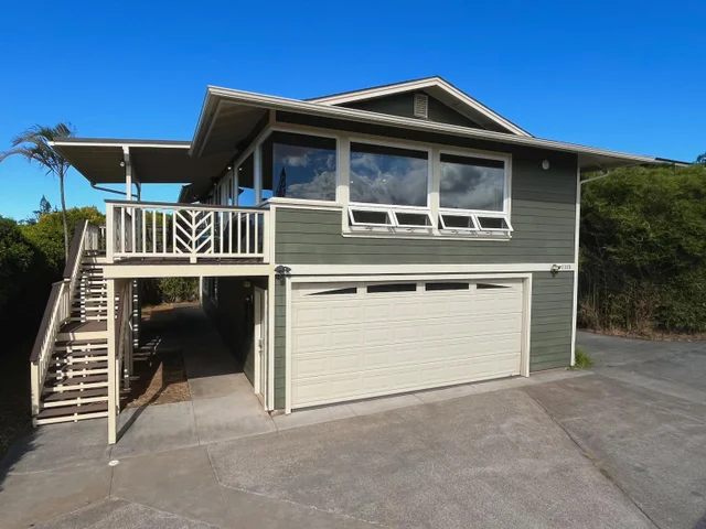 Listing Image for 1115 Pookela Rd 3 of 37