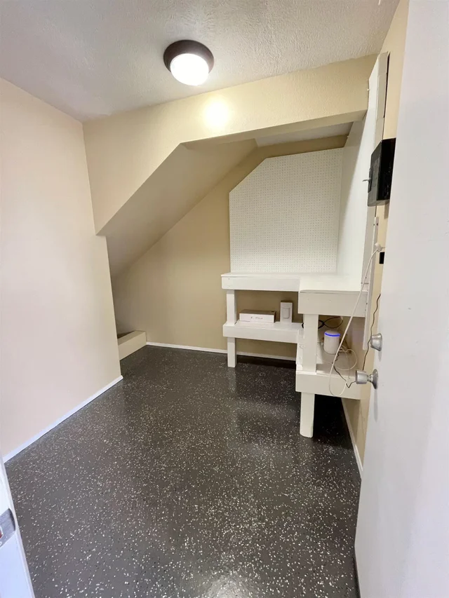 Listing Image for 1115 Pookela Rd 37 of 37