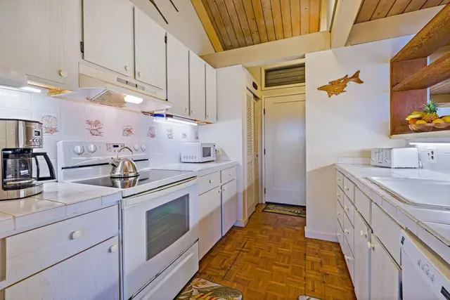 Listing Image for 4531 Lower Honoapiilani Rd 7a3 Aka 39 13 of 34