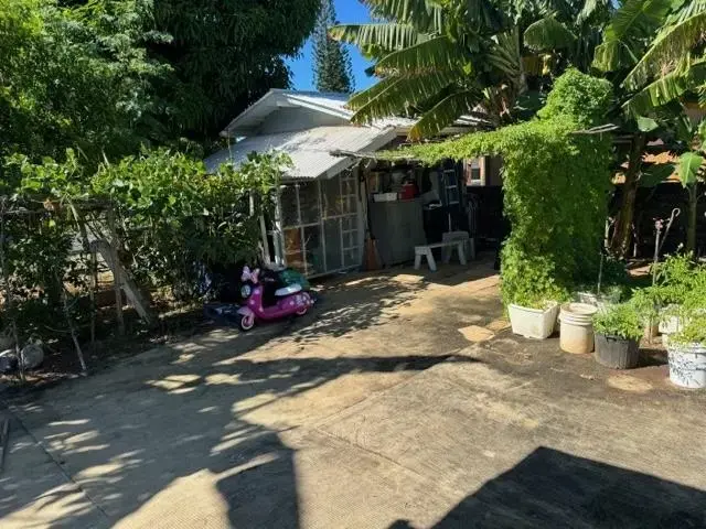 Listing Image for 86 Maiha St 9 of 28