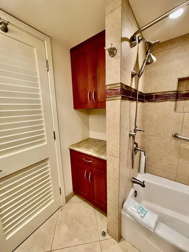 Listing Image for 2481 Kaanapali Pkwy 308 J 20 of 40