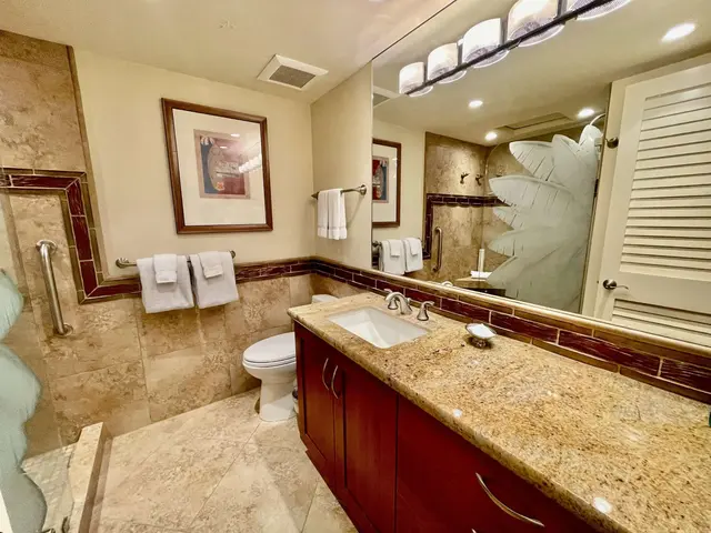 Listing Image for 2481 Kaanapali Pkwy 308 J 26 of 40