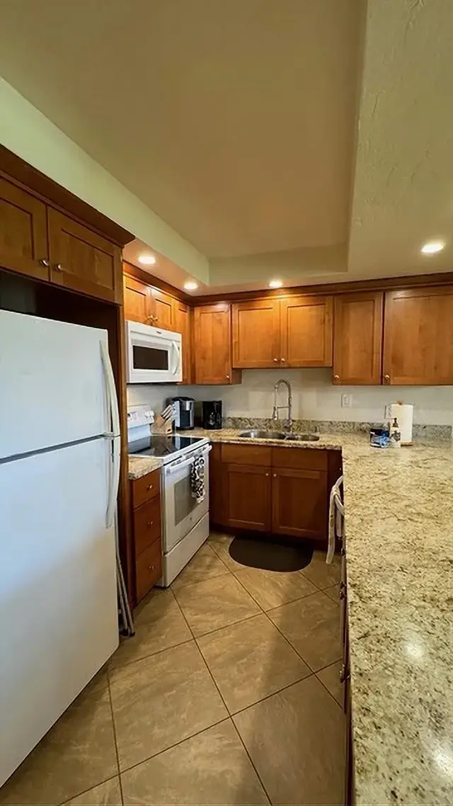 Listing Image for 3543 Lower Honoapiilani Rd E-307 12 of 21