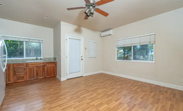 Listing Image for 102 Moolu Cir 14 of 18