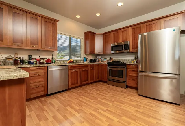 Listing Image for 102 Moolu Cir 4 of 18