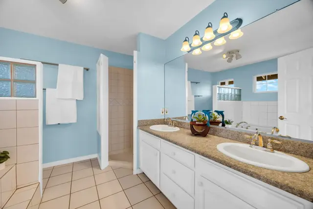 Listing Image for 257 Kuualoha St 27 of 47