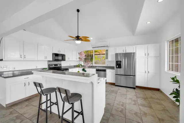 Listing Image for 257 Kuualoha St 9 of 47