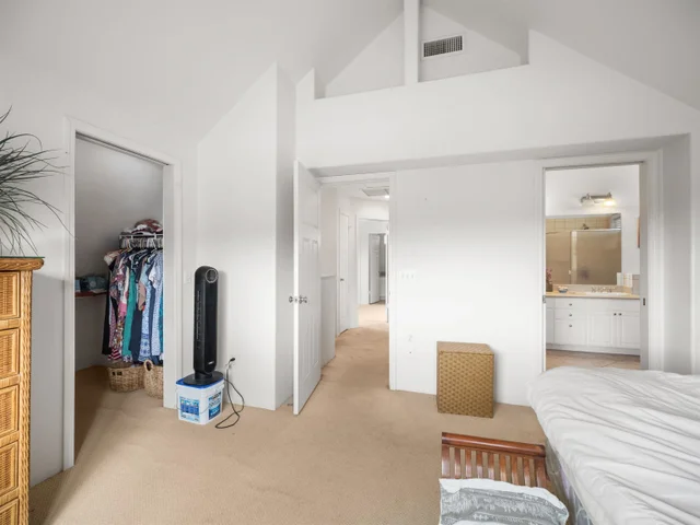 Listing Image for 15 Kuinehe Pl 39 13 of 24