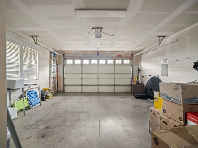 Listing Image for 15 Kuinehe Pl 39 21 of 24