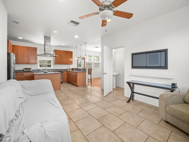 Listing Image for 15 Kuinehe Pl 39 4 of 24