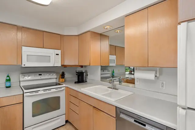 Listing Image for 12 S Kihei Rd C9 14 of 50