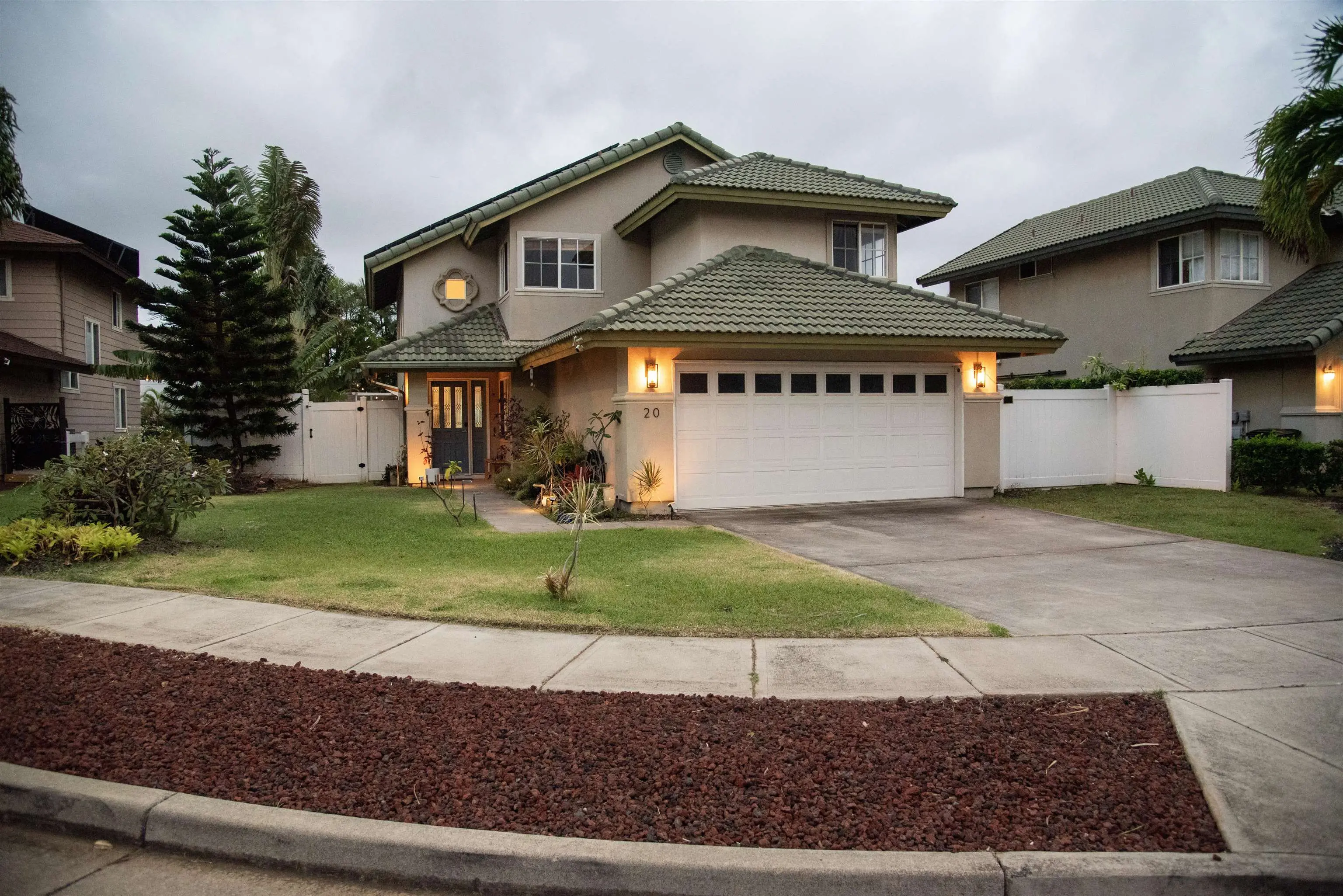 Photo of Listing #409083