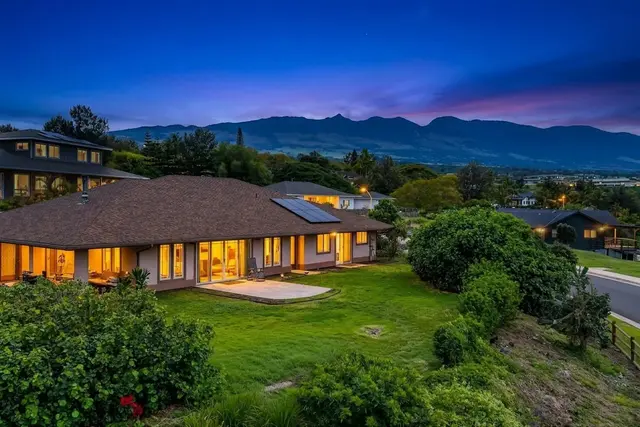 Listing Image for 143 Leiohu Cir 1 of 50