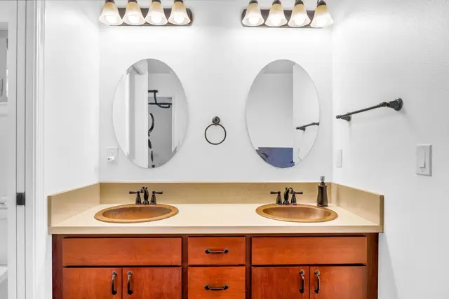 Listing Image for 143 Leiohu Cir 16 of 50