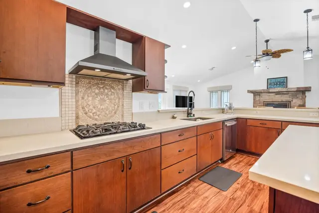 Listing Image for 143 Leiohu Cir 23 of 50