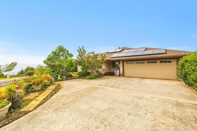 Listing Image for 143 Leiohu Cir 48 of 50