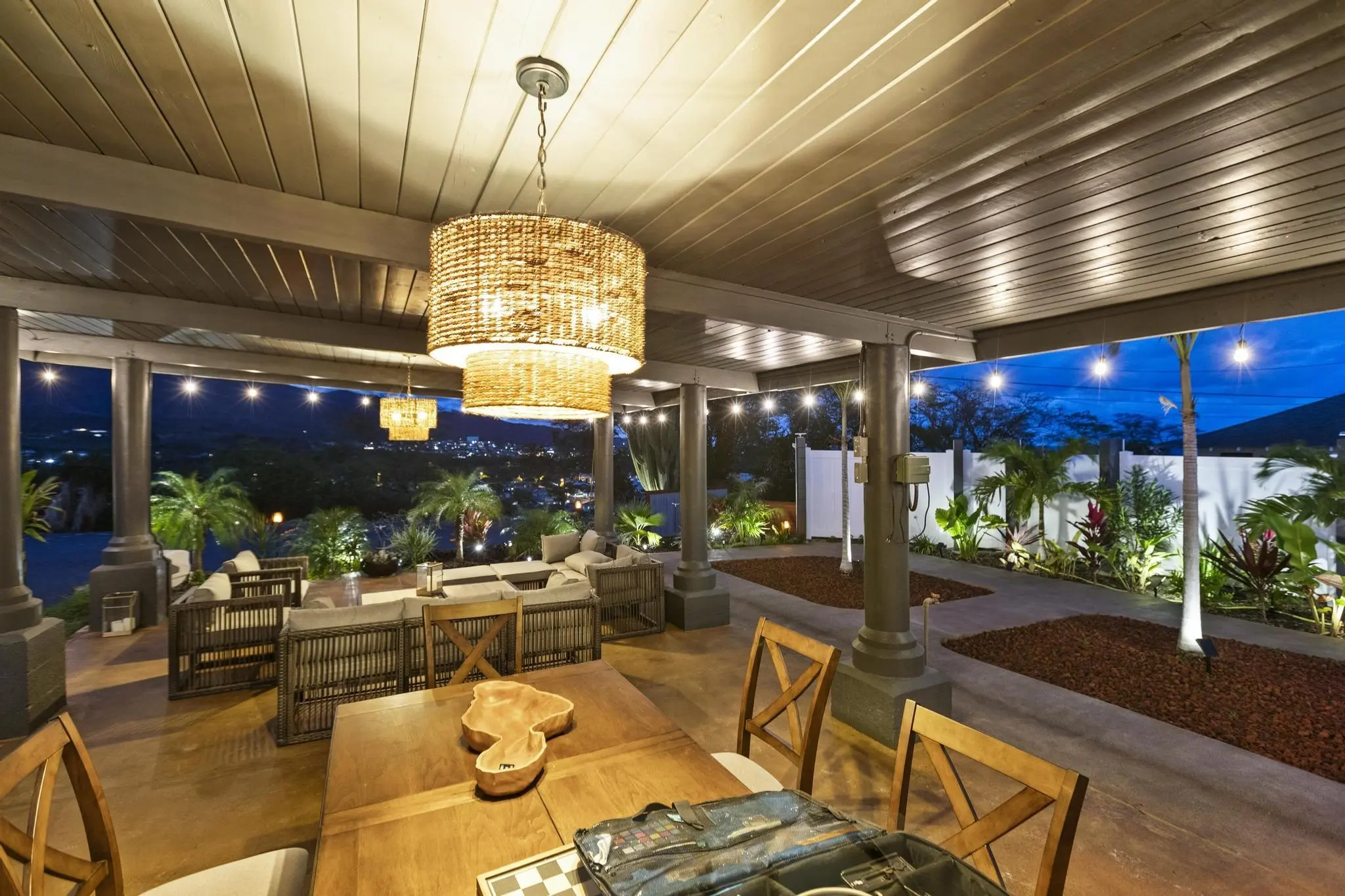 Photo of Listing #409088