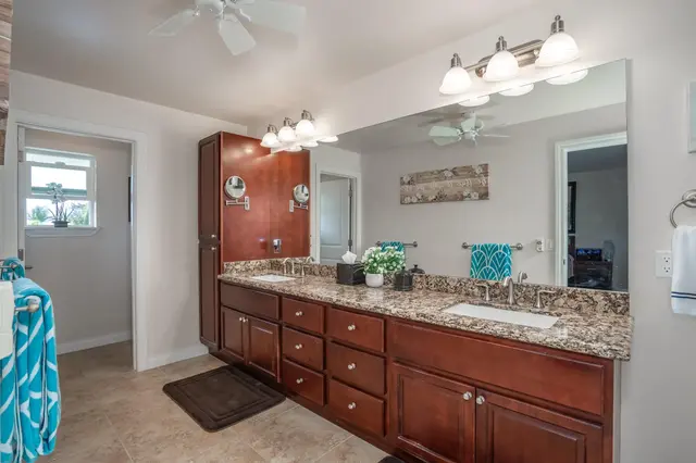 Listing Image for 30 E Lipoa St 4-106/206 16 of 39