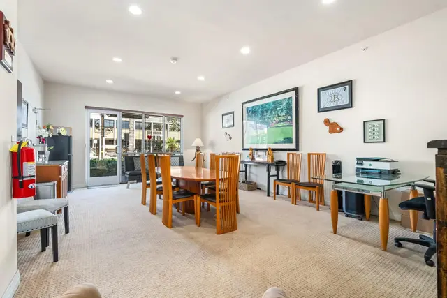Listing Image for 30 E Lipoa St 4-106/206 24 of 39