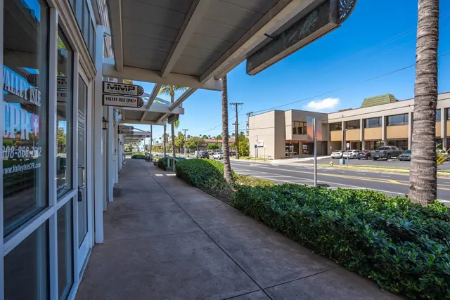 Listing Image for 30 E Lipoa St 4-106/206 33 of 39