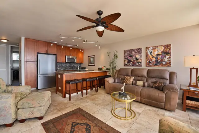Listing Image for 30 Hauoli St 304 12 of 50