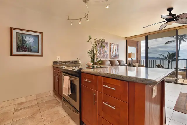 Listing Image for 30 Hauoli St 304 6 of 50