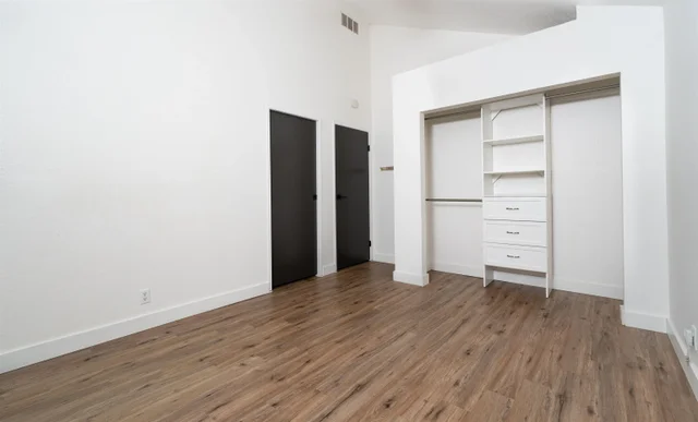 Listing Image for 15 Kulanihakoi St 14 F 15 of 30