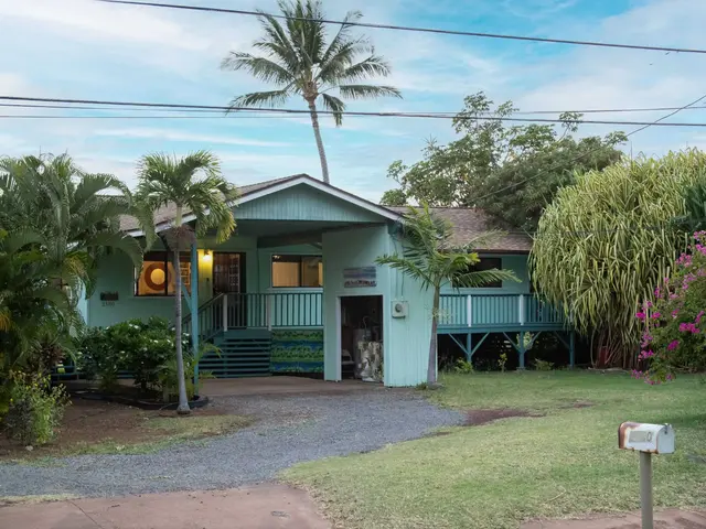 Listing Image for 2180 Kamehameha V Hwy 41 of 50