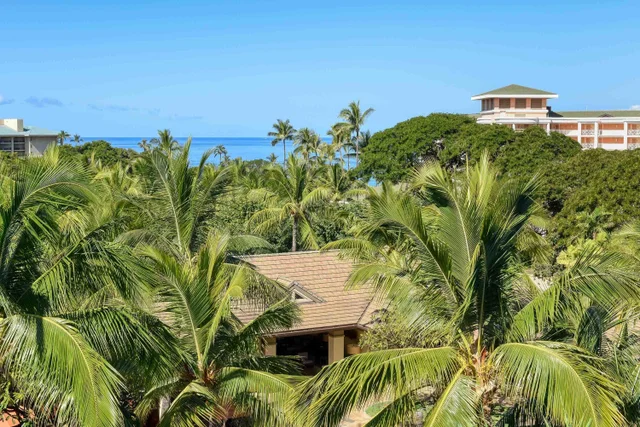 Listing Image for 81 Makakehau St Apt H-2 13 of 40