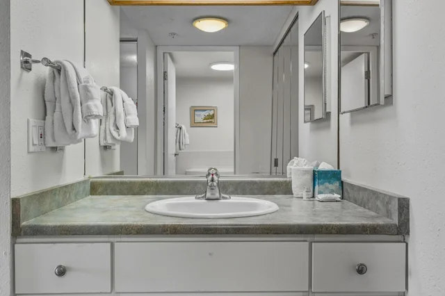 Listing Image for 110 Kaanapali Shores Pl 518 17 of 35