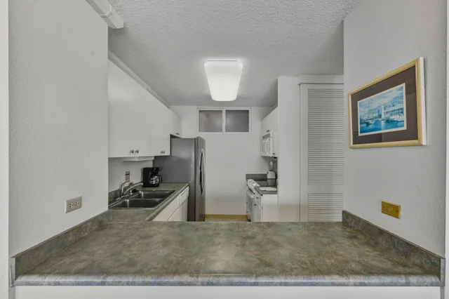 Listing Image for 110 Kaanapali Shores Pl 518 8 of 35