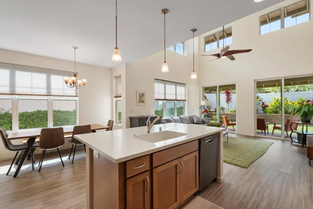 Listing Image for 189 Kuena Ln 15 of 48