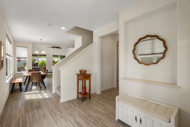 Listing Image for 189 Kuena Ln 34 of 48