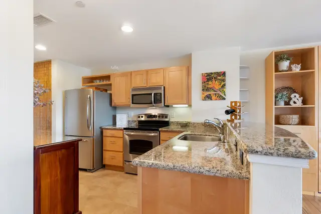 Listing Image for 3708 Lower Honoapiilani Rd E41 12 of 39