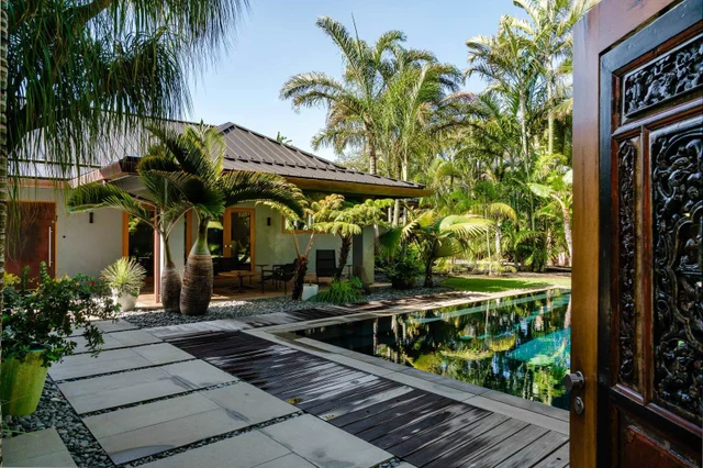 Listing Image for 52 Nonohe Pl 2 of 43