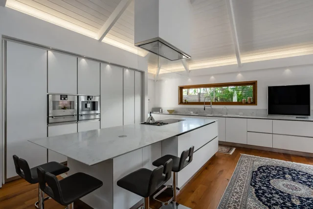 Listing Image for 52 Nonohe Pl 7 of 43