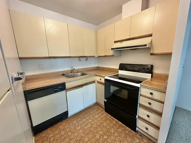 Listing Image for 2050 Kanoe St 201 11 of 19