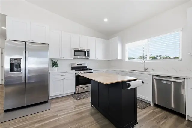 Listing Image for 1867 Makahala Pl 10 of 38