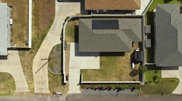 Listing Image for 1867 Makahala Pl 4 of 38