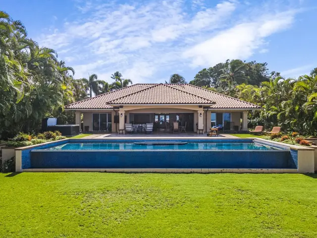 Listing Image for 21 Kaulua Pl 1 of 30
