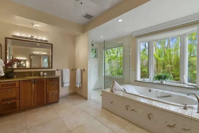 Listing Image for 21 Kaulua Pl 14 of 30