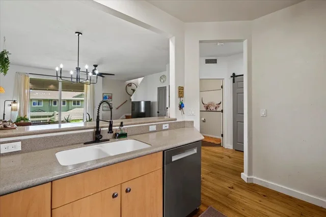 Listing Image for 19 Kuaiwa Way 23-b 34 of 39