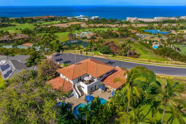 Listing Image for 3977 Wailea Ekolu Pl 38 of 40