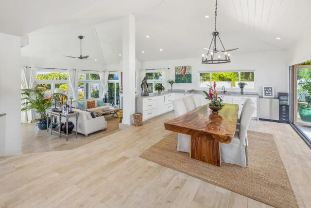 Listing Image for 3977 Wailea Ekolu Pl 6 of 40