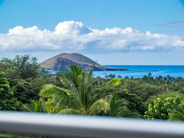 Listing Image for 220 Holomoana Way 103 (15c) 32 of 38