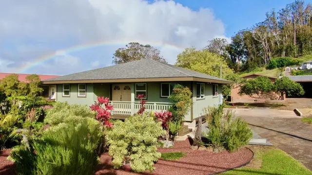 Listing Image for 2835 Kaupakalua Rd 1 of 31