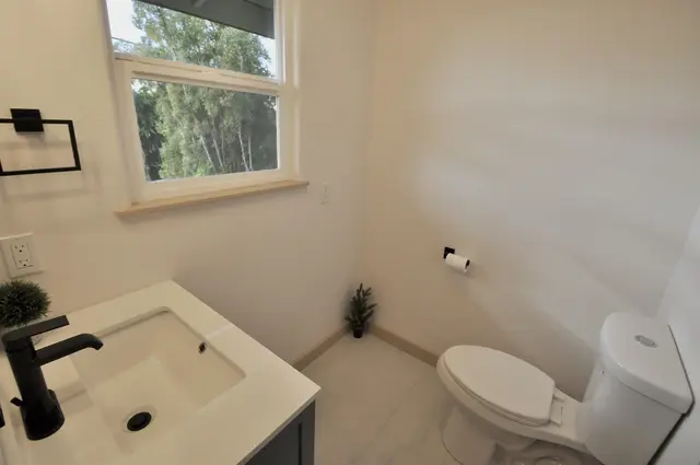 Listing Image for 2835 Kaupakalua Rd 16 of 31