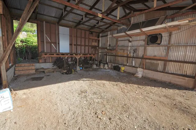 Listing Image for 2835 Kaupakalua Rd 29 of 31