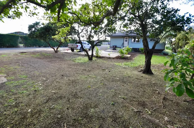 Listing Image for 2835 Kaupakalua Rd 31 of 31
